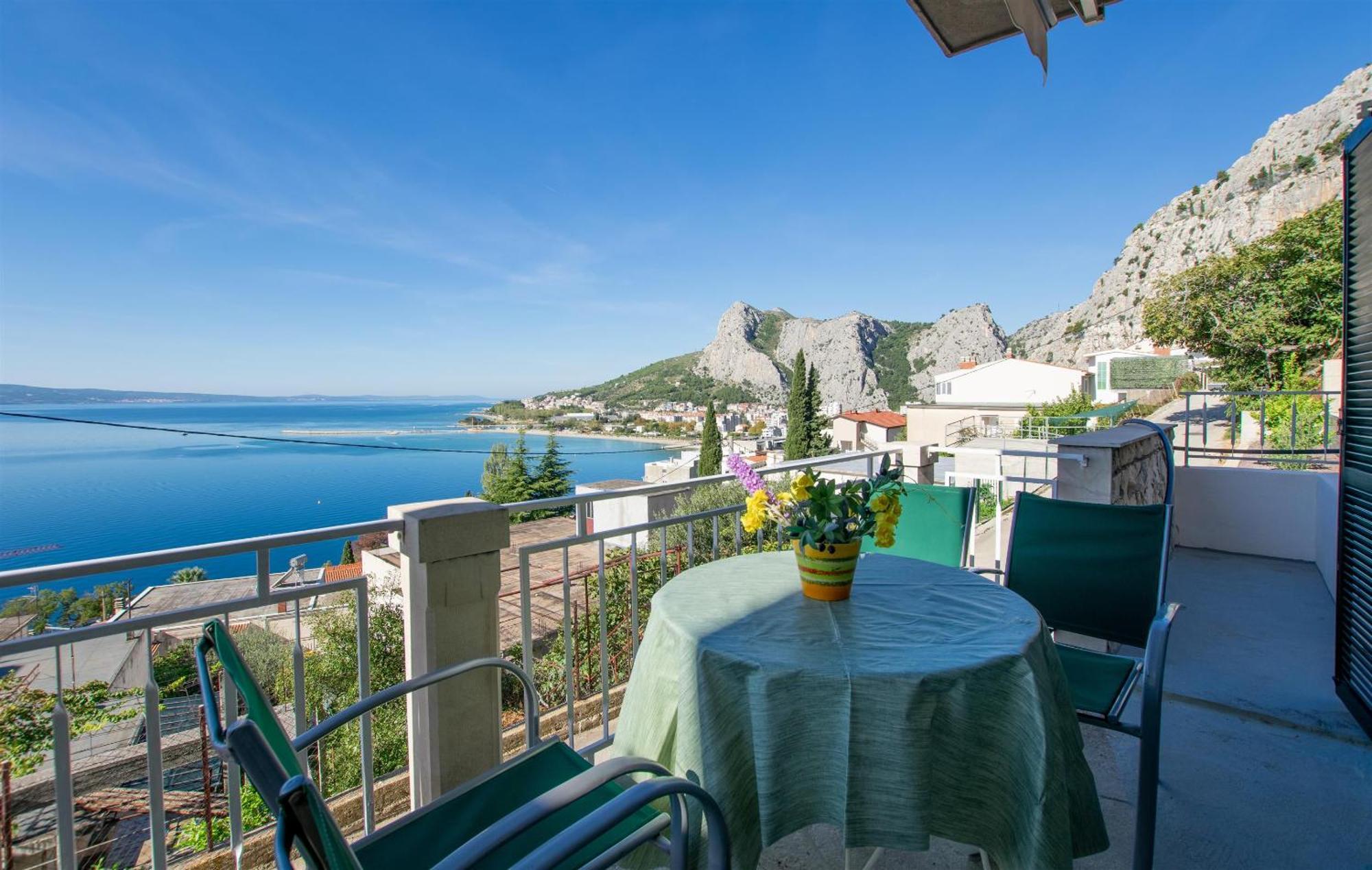 Apartment Iva Omiš Kültér fotó