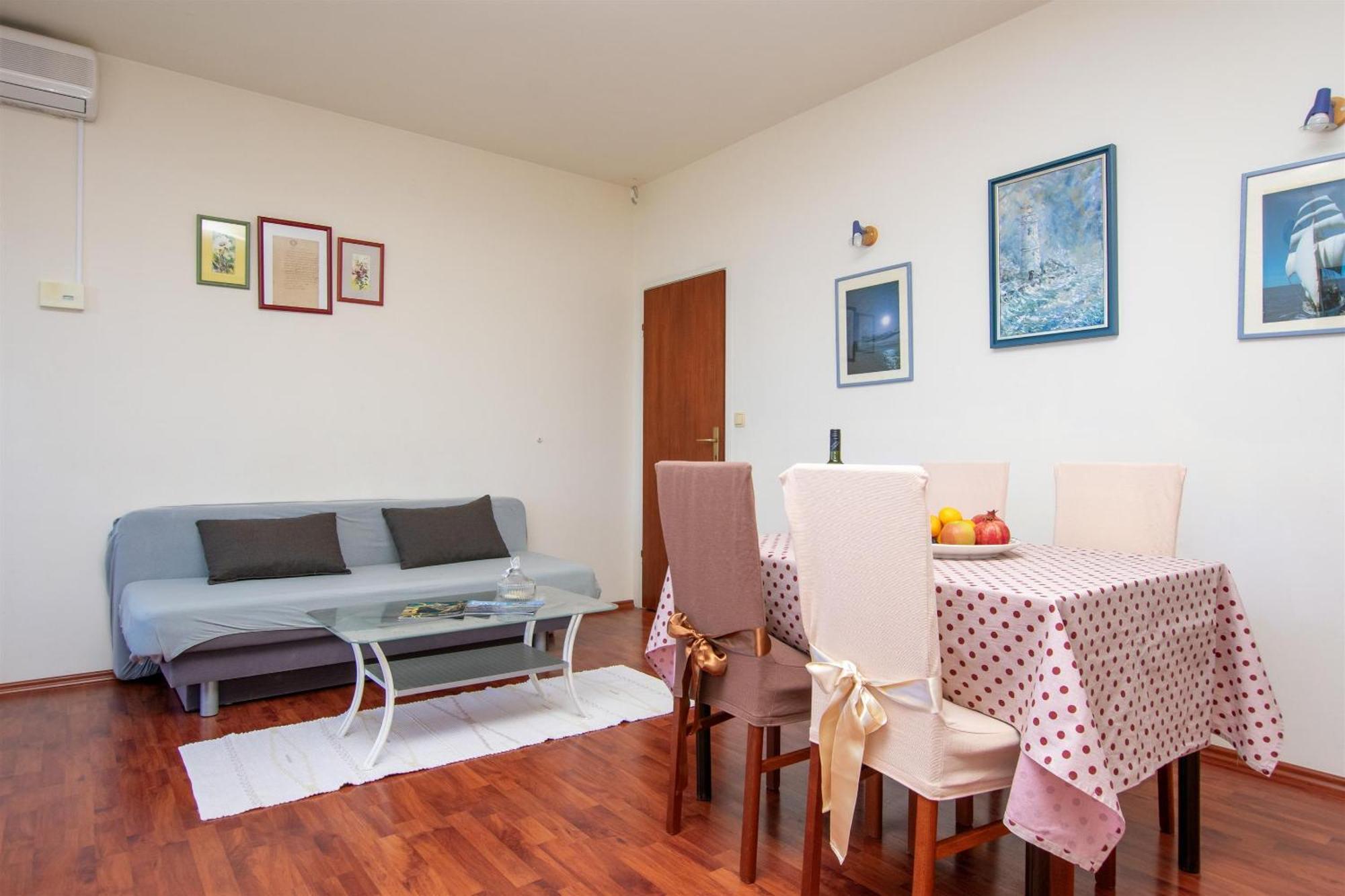 Apartment Iva Omiš Kültér fotó
